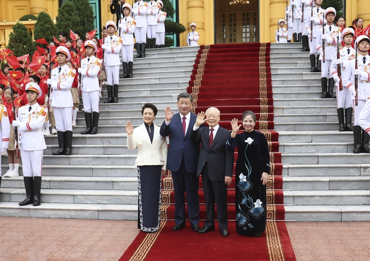 ϰ��ƽͬԽ�������������پ��л�̸