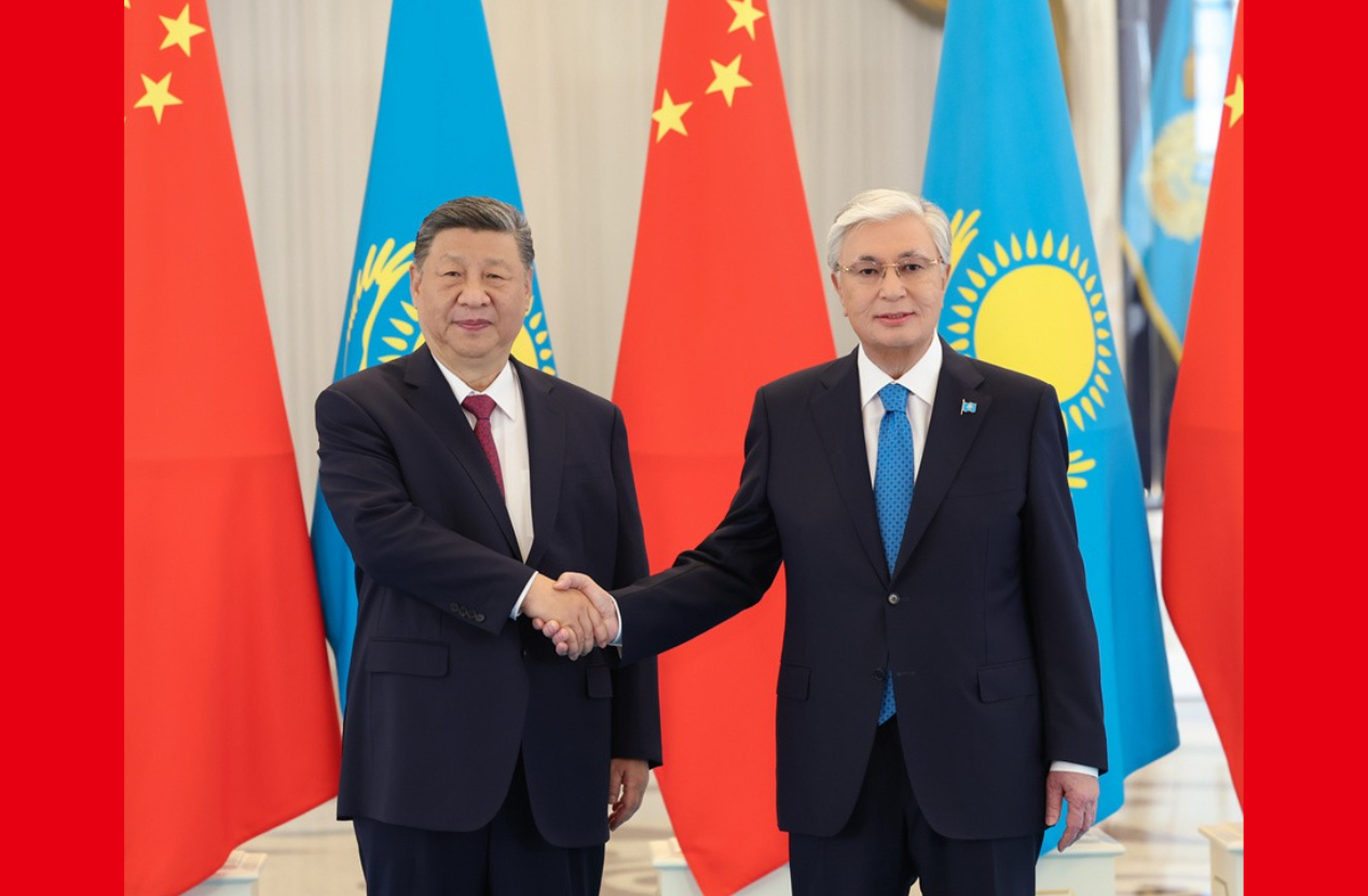 习近平同哈萨克斯坦总统托卡耶夫会谈