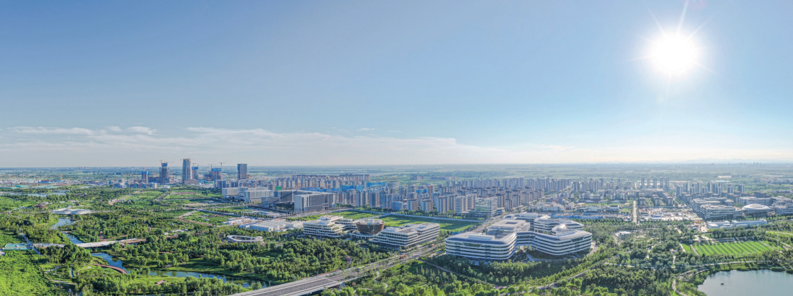 设立河北雄安新区,是以习近平同志为核心的党中央作出的重大决策部署。“十四五”规划对高标准高质量建设雄安新区作出重要部 署。从“一张白纸”到拔节生长,雄安新区这座未来之城正展现出勃勃生机。图为河北雄安新区起步区。