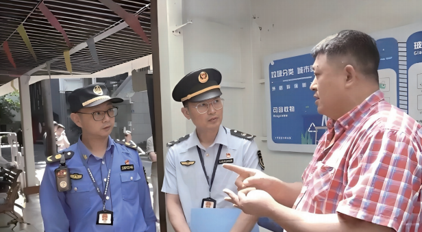 浙江省杭州市通过减负在线平台推出“综合查一次”机制,多部门组成 联合检查组一次完成垃圾分类、应急物资储备、区务公开等五项检查。